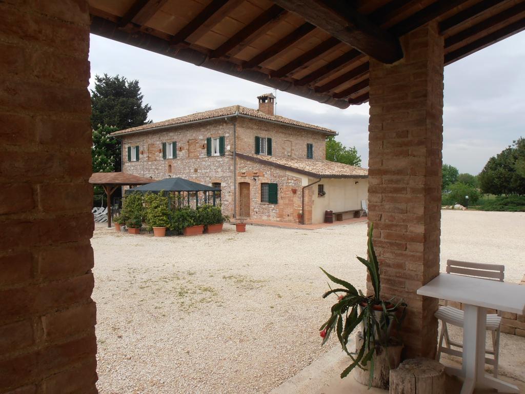 Agriturismo Rustichino Villa Giano dell'Umbria Exterior photo